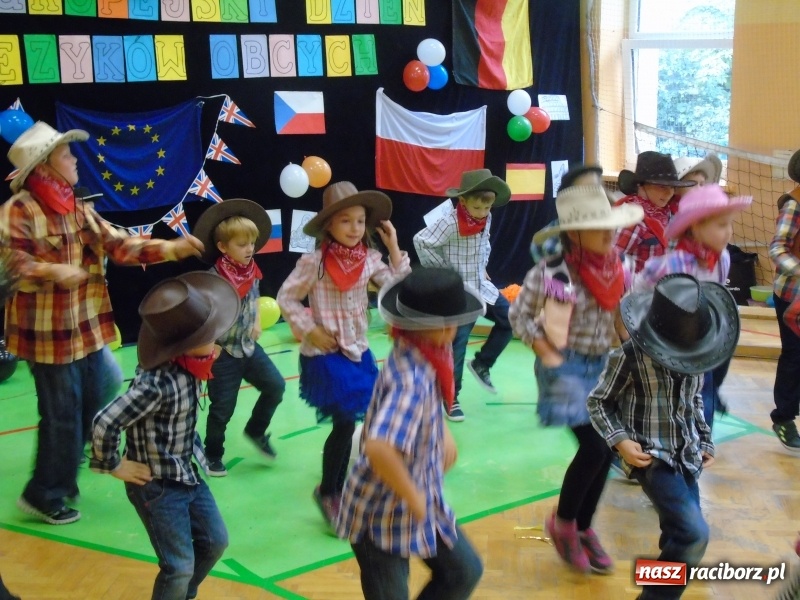 Zdjęcie w galerii na portalu naszraciborz.pl: Europejski Dzień Języków Obcych w SP 13  wiadomości z regionu
