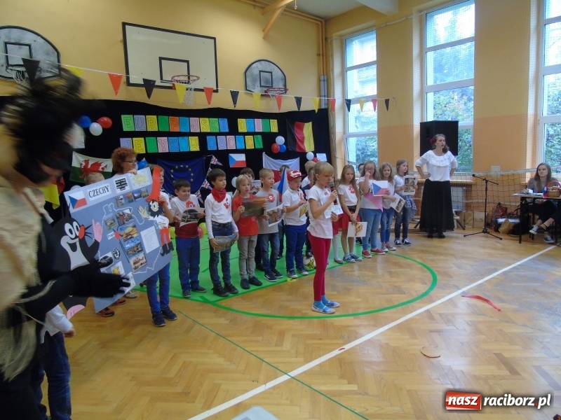 Zdjęcie w galerii na portalu naszraciborz.pl: Europejski Dzień Języków Obcych w SP 13  wiadomości z regionu
