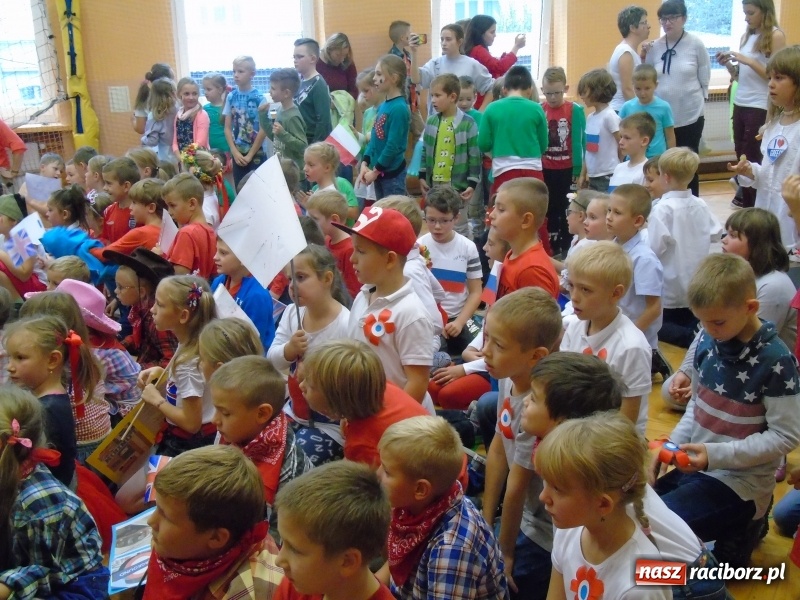 Zdjęcie w galerii na portalu naszraciborz.pl: Europejski Dzień Języków Obcych w SP 13  wiadomości z regionu