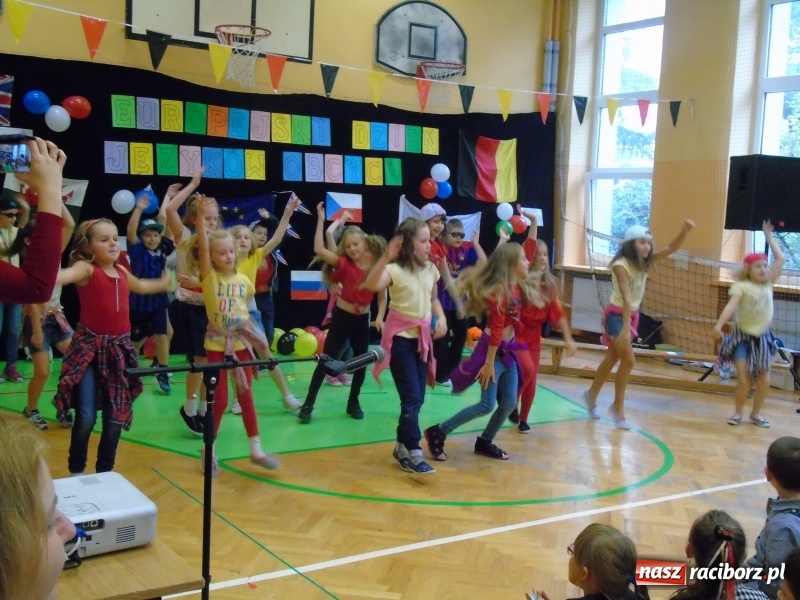 Zdjęcie w galerii na portalu naszraciborz.pl: Europejski Dzień Języków Obcych w SP 13  wiadomości z regionu