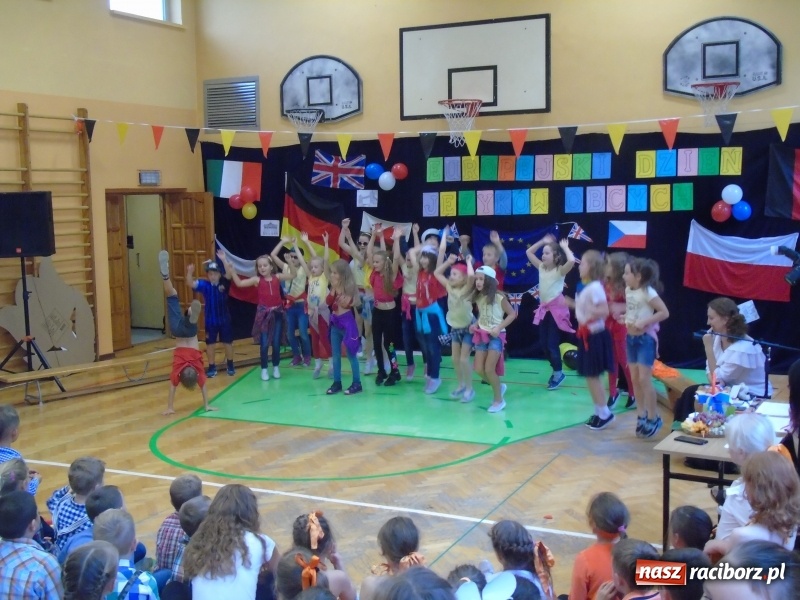 Zdjęcie w galerii na portalu naszraciborz.pl: Europejski Dzień Języków Obcych w SP 13  wiadomości z regionu