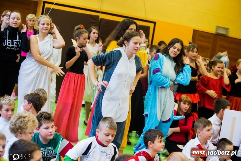 Zdjęcie w galerii na portalu naszraciborz.pl: Europejski Dzień Języków Obcych w SP 13  wiadomości z regionu