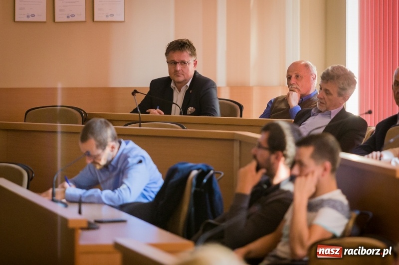 Zdjęcie w galerii na portalu naszraciborz.pl: Skandynawska prostota kontra baśniowy klimat. Raciborzanie dyskutowali o ul. Długiej wiadomości z regionu