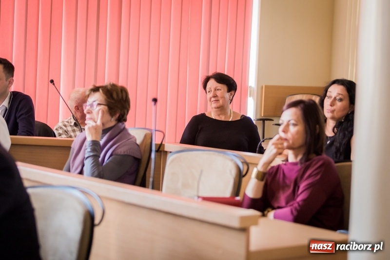 Zdjęcie w galerii na portalu naszraciborz.pl: Skandynawska prostota kontra baśniowy klimat. Raciborzanie dyskutowali o ul. Długiej wiadomości z regionu