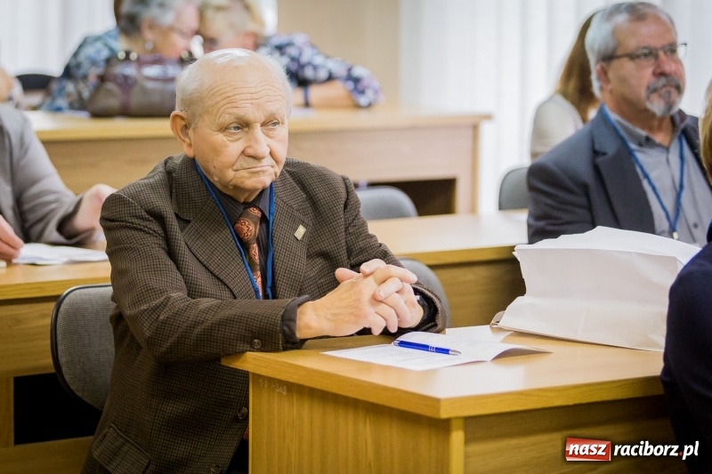 Zdjęcie w galerii na portalu naszraciborz.pl: Konferencja naukowa na 70-lecie kształcenia nauczycieli w murach raciborskiej Uczelni wiadomości z regionu