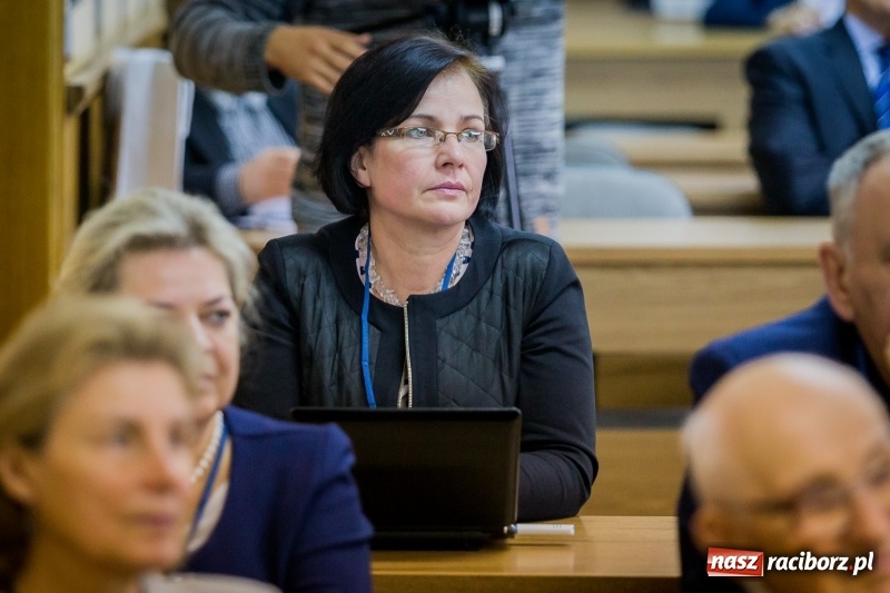 Zdjęcie w galerii na portalu naszraciborz.pl: Konferencja naukowa na 70-lecie kształcenia nauczycieli w murach raciborskiej Uczelni wiadomości z regionu