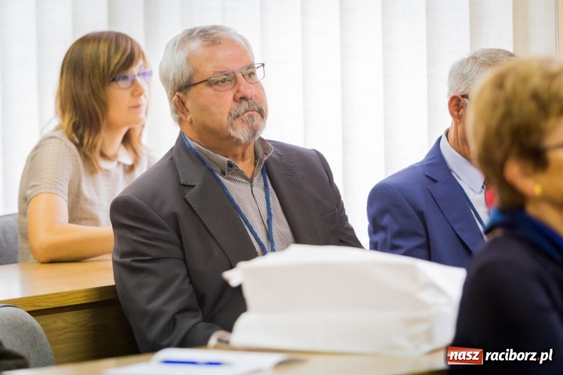 Zdjęcie w galerii na portalu naszraciborz.pl: Konferencja naukowa na 70-lecie kształcenia nauczycieli w murach raciborskiej Uczelni wiadomości z regionu