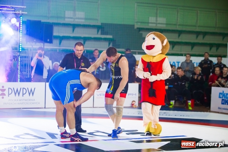 Zdjęcie w galerii na portalu naszraciborz.pl: Porażka MKZ Unii Racibórz na inaugurację PWPW Krajowej Ligi Zapaśniczej wiadomości z regionu