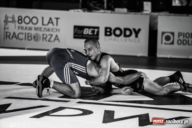 Zdjęcie w galerii na portalu naszraciborz.pl: Porażka MKZ Unii Racibórz na inaugurację PWPW Krajowej Ligi Zapaśniczej wiadomości z regionu