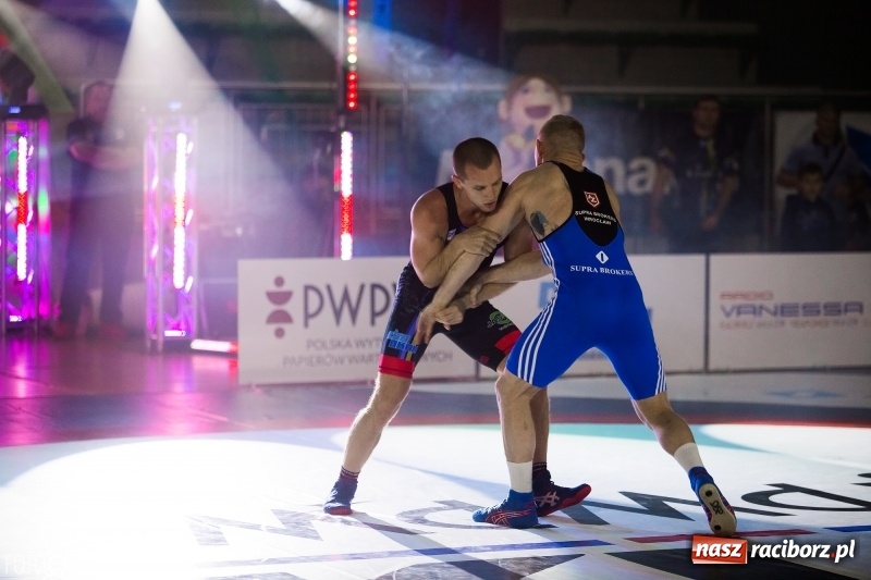 Zdjęcie w galerii na portalu naszraciborz.pl: Porażka MKZ Unii Racibórz na inaugurację PWPW Krajowej Ligi Zapaśniczej wiadomości z regionu