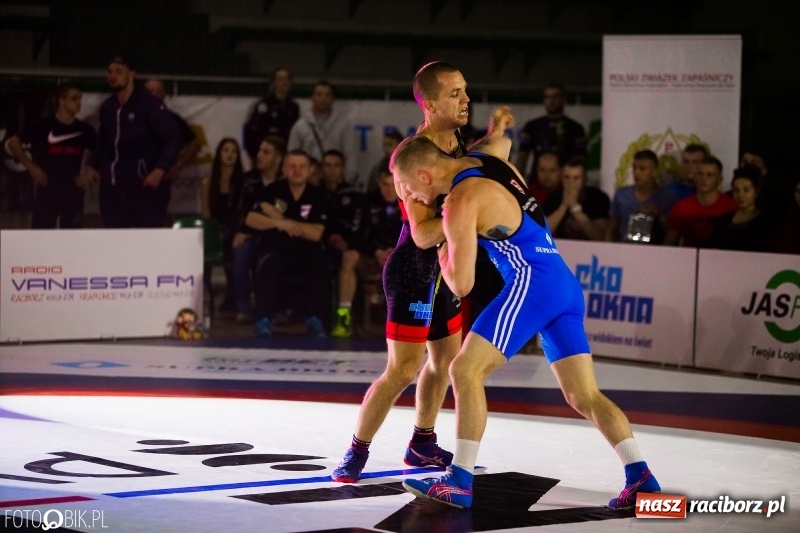 Zdjęcie w galerii na portalu naszraciborz.pl: Porażka MKZ Unii Racibórz na inaugurację PWPW Krajowej Ligi Zapaśniczej wiadomości z regionu