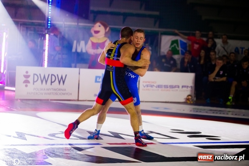 Zdjęcie w galerii na portalu naszraciborz.pl: Porażka MKZ Unii Racibórz na inaugurację PWPW Krajowej Ligi Zapaśniczej wiadomości z regionu