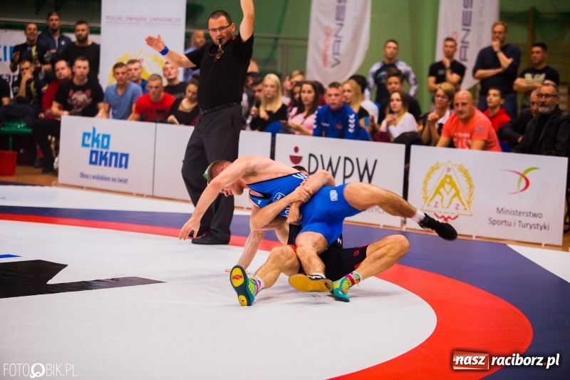 Zdjęcie w galerii na portalu naszraciborz.pl: Porażka MKZ Unii Racibórz na inaugurację PWPW Krajowej Ligi Zapaśniczej wiadomości z regionu