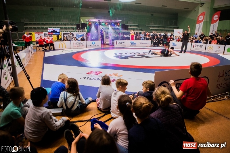Zdjęcie w galerii na portalu naszraciborz.pl: Porażka MKZ Unii Racibórz na inaugurację PWPW Krajowej Ligi Zapaśniczej wiadomości z regionu