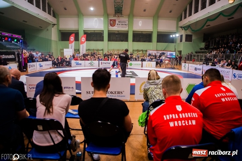 Zdjęcie w galerii na portalu naszraciborz.pl: Porażka MKZ Unii Racibórz na inaugurację PWPW Krajowej Ligi Zapaśniczej wiadomości z regionu