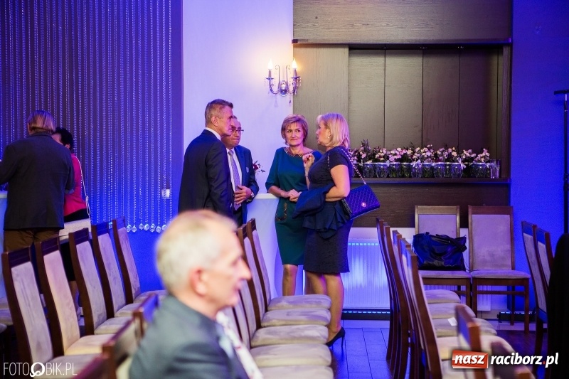 Zdjęcie w galerii na portalu naszraciborz.pl: Wręczono Filary Ziemi Raciborskiej. Gala w hotelu Racibor wiadomości z regionu