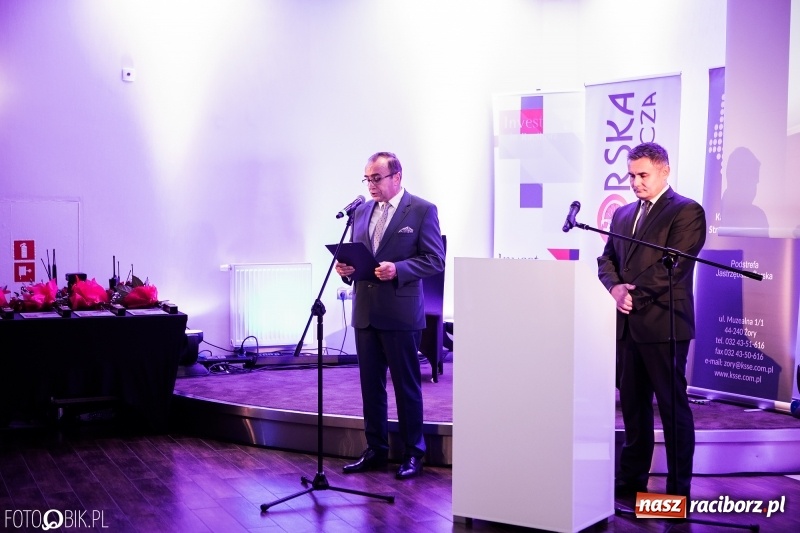 Zdjęcie w galerii na portalu naszraciborz.pl: Wręczono Filary Ziemi Raciborskiej. Gala w hotelu Racibor wiadomości z regionu