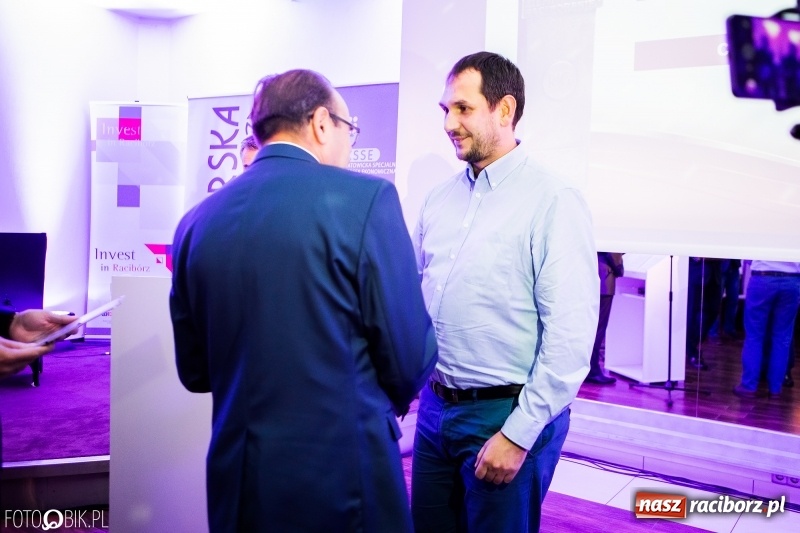 Zdjęcie w galerii na portalu naszraciborz.pl: Wręczono Filary Ziemi Raciborskiej. Gala w hotelu Racibor wiadomości z regionu