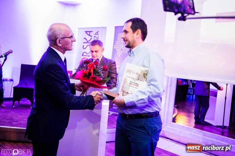 Zdjęcie w galerii na portalu naszraciborz.pl: Wręczono Filary Ziemi Raciborskiej. Gala w hotelu Racibor wiadomości z regionu