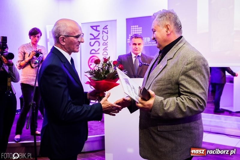 Zdjęcie w galerii na portalu naszraciborz.pl: Wręczono Filary Ziemi Raciborskiej. Gala w hotelu Racibor wiadomości z regionu