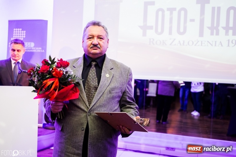 Zdjęcie w galerii na portalu naszraciborz.pl: Wręczono Filary Ziemi Raciborskiej. Gala w hotelu Racibor wiadomości z regionu