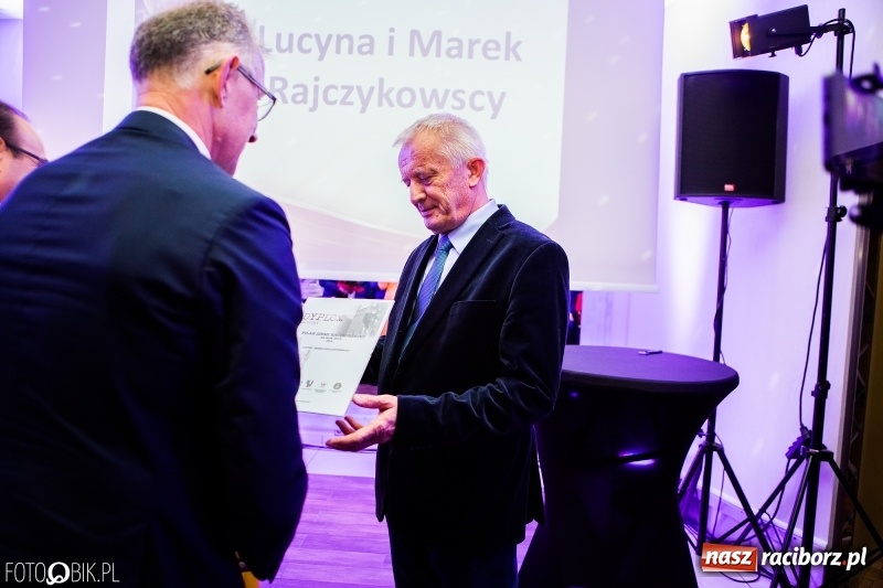 Zdjęcie w galerii na portalu naszraciborz.pl: Wręczono Filary Ziemi Raciborskiej. Gala w hotelu Racibor wiadomości z regionu