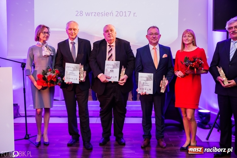 Zdjęcie w galerii na portalu naszraciborz.pl: Wręczono Filary Ziemi Raciborskiej. Gala w hotelu Racibor wiadomości z regionu