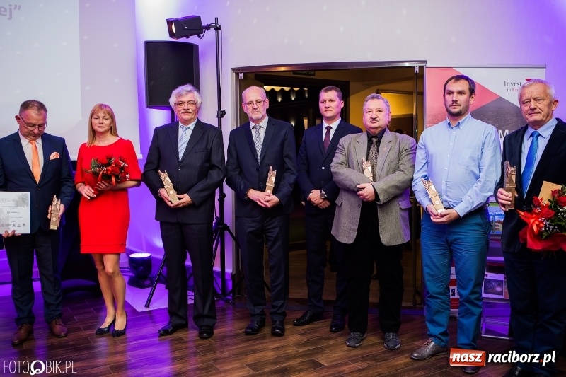 Zdjęcie w galerii na portalu naszraciborz.pl: Wręczono Filary Ziemi Raciborskiej. Gala w hotelu Racibor wiadomości z regionu