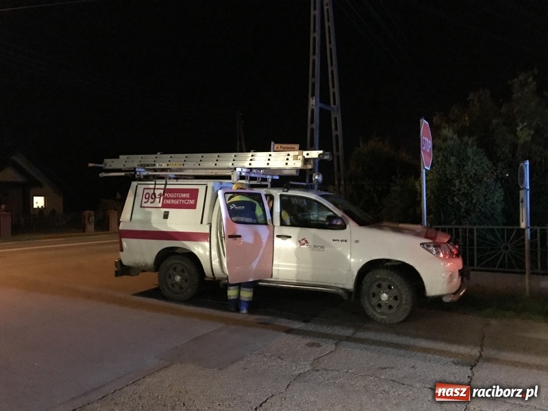 Zdjęcie w galerii na portalu naszraciborz.pl: Pożar w mieszkaniu w bloku przy ulicy Poprzecznej w Krzyżanowicach FOTO i WIDEO wiadomości z regionu