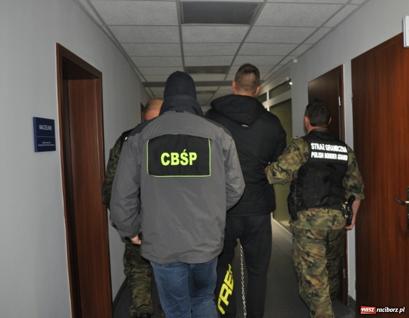 Zdjęcie w galerii na portalu naszraciborz.pl: Śląska Straż Graniczna z Raciborza rozbiła grupę rozprowadzającą narkotyki i dopalacze wiadomości z regionu