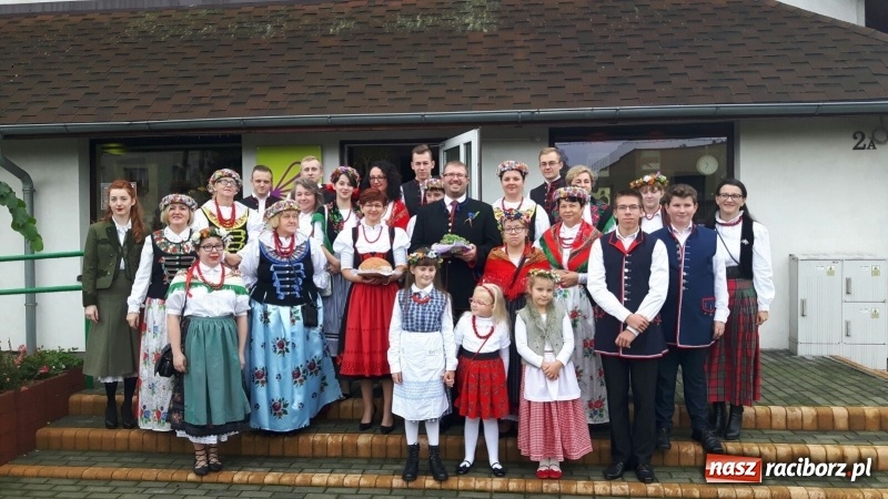 Zdjęcie w galerii na portalu naszraciborz.pl: Parafia Nędza dziękowała za plony wiadomości z regionu