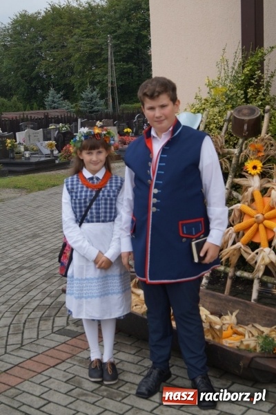 Zdjęcie w galerii na portalu naszraciborz.pl: Parafia Nędza dziękowała za plony wiadomości z regionu