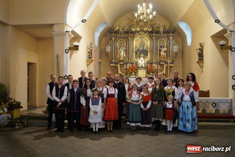 Zdjęcie w galerii na portalu naszraciborz.pl: Parafia Nędza dziękowała za plony wiadomości z regionu