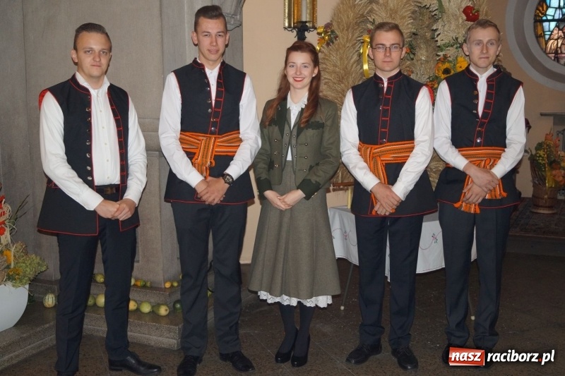 Zdjęcie w galerii na portalu naszraciborz.pl: Parafia Nędza dziękowała za plony wiadomości z regionu
