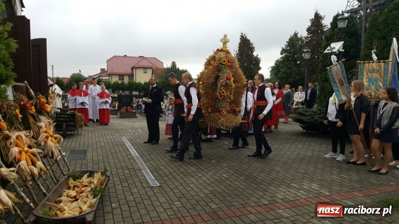 Zdjęcie w galerii na portalu naszraciborz.pl: Parafia Nędza dziękowała za plony wiadomości z regionu