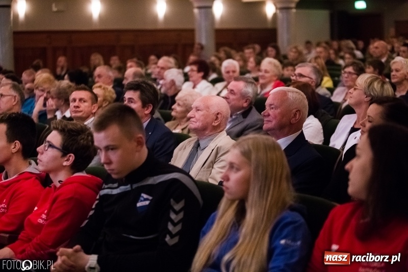 Zdjęcie w galerii na portalu naszraciborz.pl: 40 lat raciborskiej Szkoły Mistrzostwa Sportowego w telewizyjnym skrócie wiadomości z regionu