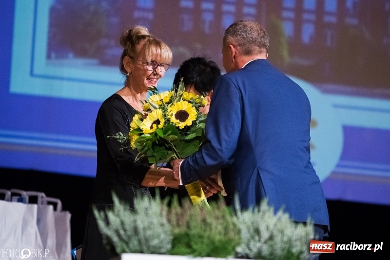 Zdjęcie w galerii na portalu naszraciborz.pl: 40 lat raciborskiej Szkoły Mistrzostwa Sportowego w telewizyjnym skrócie wiadomości z regionu