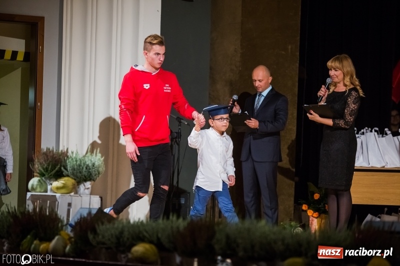 Zdjęcie w galerii na portalu naszraciborz.pl: 40 lat raciborskiej Szkoły Mistrzostwa Sportowego w telewizyjnym skrócie wiadomości z regionu