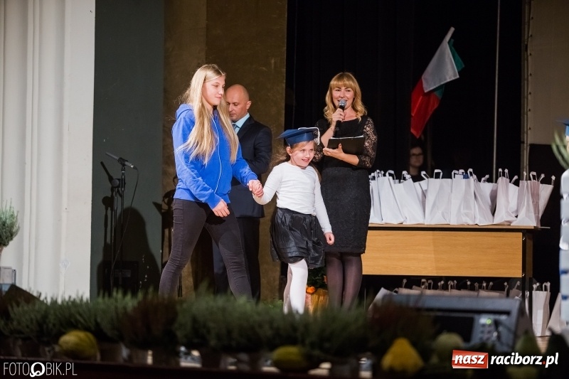 Zdjęcie w galerii na portalu naszraciborz.pl: 40 lat raciborskiej Szkoły Mistrzostwa Sportowego w telewizyjnym skrócie wiadomości z regionu