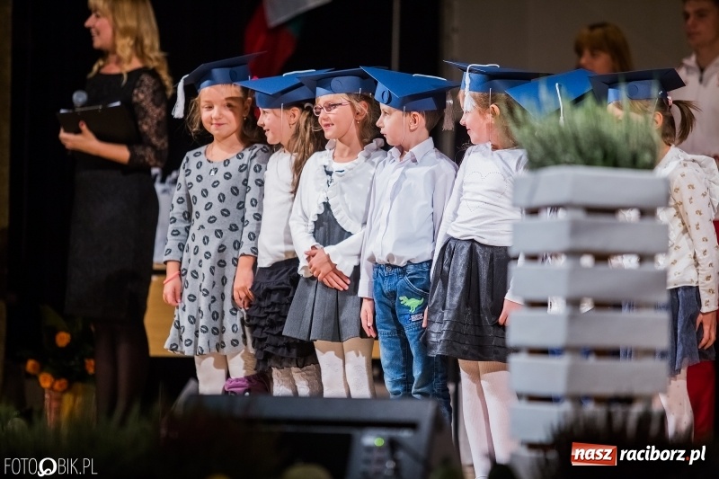 Zdjęcie w galerii na portalu naszraciborz.pl: 40 lat raciborskiej Szkoły Mistrzostwa Sportowego w telewizyjnym skrócie wiadomości z regionu