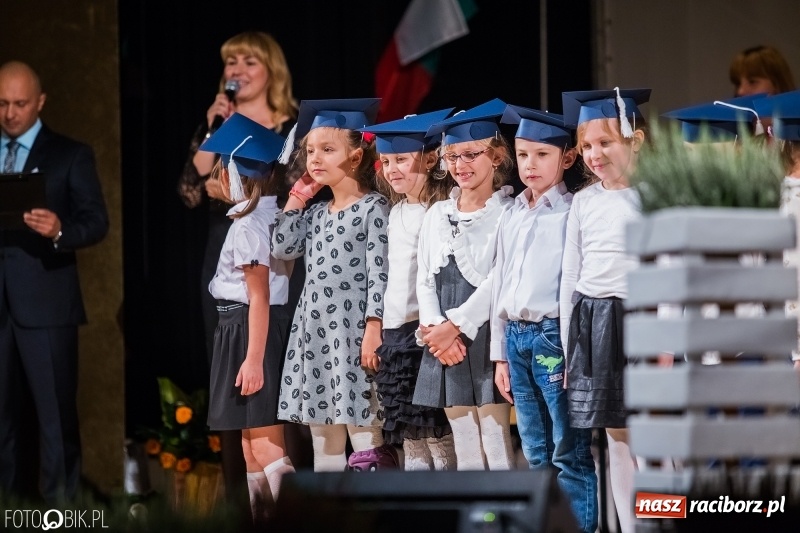 Zdjęcie w galerii na portalu naszraciborz.pl: 40 lat raciborskiej Szkoły Mistrzostwa Sportowego w telewizyjnym skrócie wiadomości z regionu