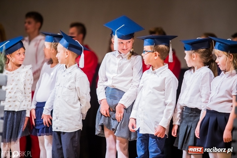 Zdjęcie w galerii na portalu naszraciborz.pl: 40 lat raciborskiej Szkoły Mistrzostwa Sportowego w telewizyjnym skrócie wiadomości z regionu