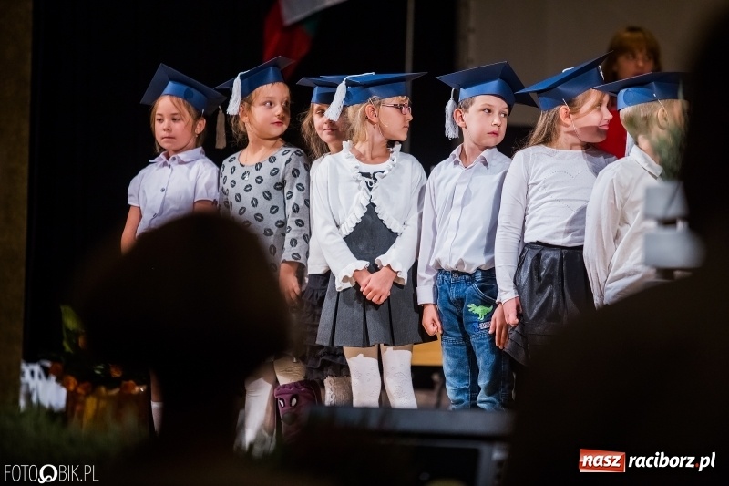 Zdjęcie w galerii na portalu naszraciborz.pl: 40 lat raciborskiej Szkoły Mistrzostwa Sportowego w telewizyjnym skrócie wiadomości z regionu