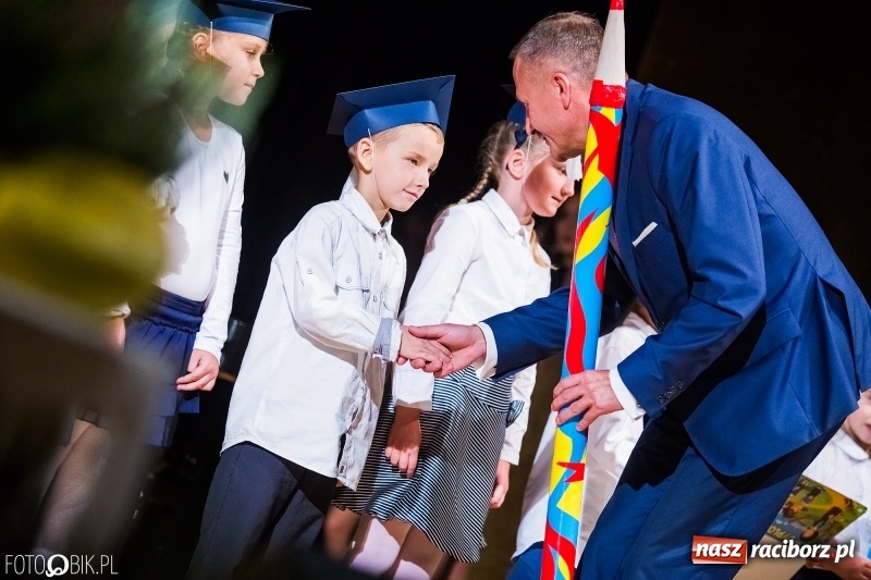 Zdjęcie w galerii na portalu naszraciborz.pl: 40 lat raciborskiej Szkoły Mistrzostwa Sportowego w telewizyjnym skrócie wiadomości z regionu