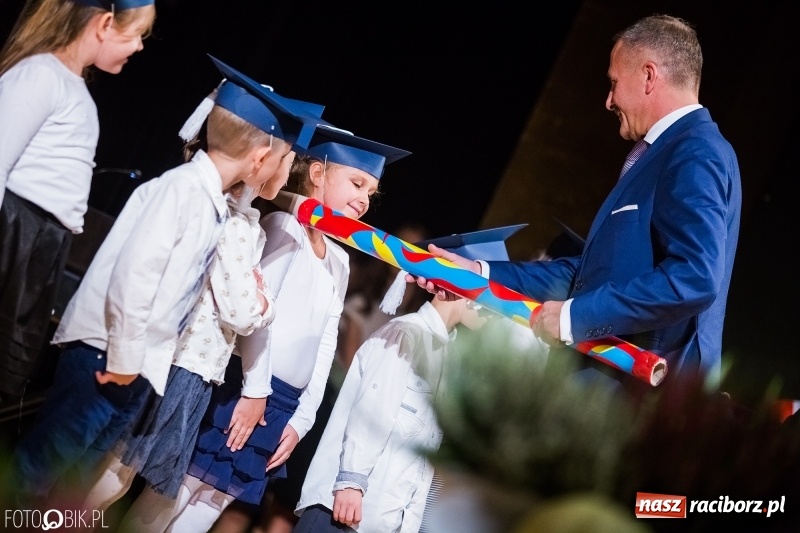 Zdjęcie w galerii na portalu naszraciborz.pl: 40 lat raciborskiej Szkoły Mistrzostwa Sportowego w telewizyjnym skrócie wiadomości z regionu