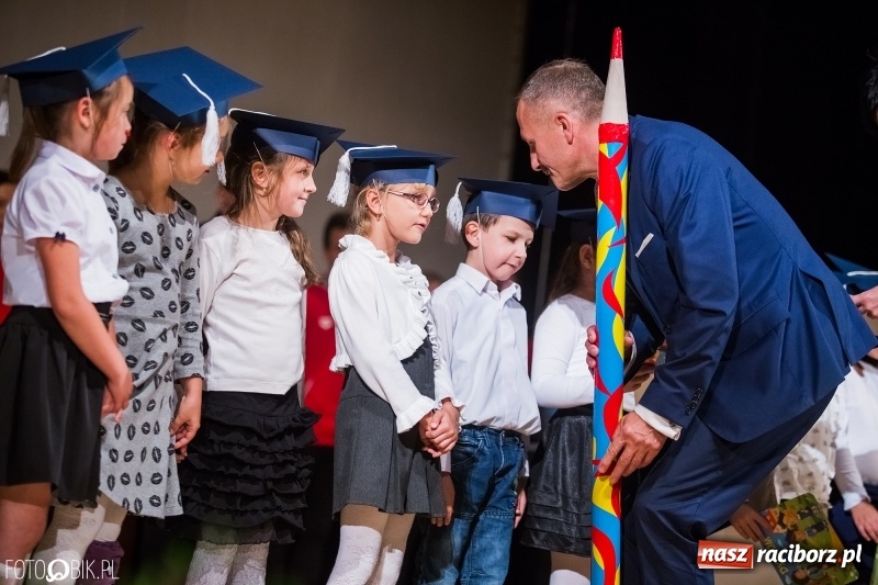 Zdjęcie w galerii na portalu naszraciborz.pl: 40 lat raciborskiej Szkoły Mistrzostwa Sportowego w telewizyjnym skrócie wiadomości z regionu