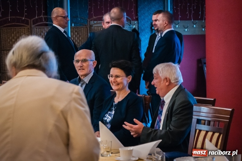 Zdjęcie w galerii na portalu naszraciborz.pl: 25-lecie raciborskiego koła Stowarzyszenia Emerytów i Rencistów Policyjnych wiadomości z regionu