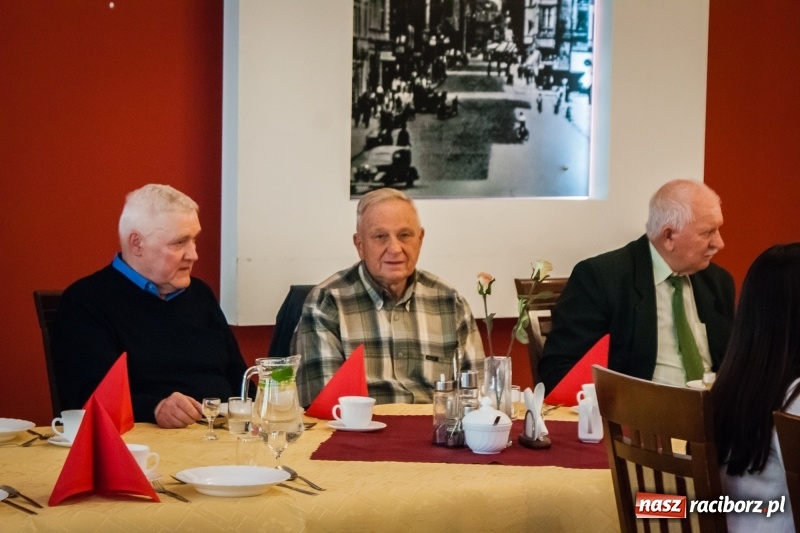Zdjęcie w galerii na portalu naszraciborz.pl: 25-lecie raciborskiego koła Stowarzyszenia Emerytów i Rencistów Policyjnych wiadomości z regionu