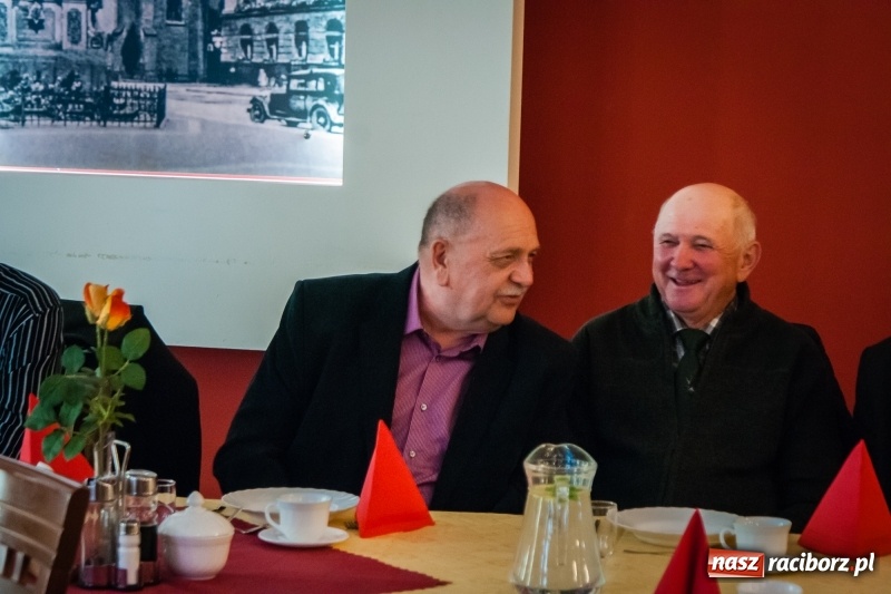 Zdjęcie w galerii na portalu naszraciborz.pl: 25-lecie raciborskiego koła Stowarzyszenia Emerytów i Rencistów Policyjnych wiadomości z regionu