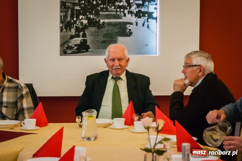 Zdjęcie w galerii na portalu naszraciborz.pl: 25-lecie raciborskiego koła Stowarzyszenia Emerytów i Rencistów Policyjnych wiadomości z regionu